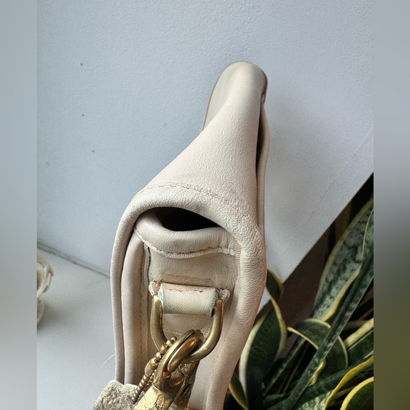 Vintage coach pocket purse - Picture 15 of 15